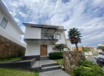 Casa · 790m² · 4 Recámaras · 6 Estacionamientos · Casa en Venta en Lomas Country Club