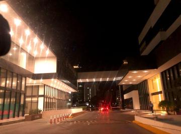 Local comercial , San Andrés Cholula · Consultorio en Torres Médicas 11 Piso Grande 3 Divisiones y Baño