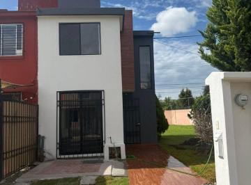 Casa de 2 habitaciones, San Andrés Cholula · Casa Amueblada Frente Ala Anahuac Zona Angelopolis