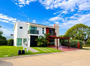 Casa en condominio de 3 habitaciones, Bahía de Banderas · Casa en La Fronda, Cerca de Nuevo Vallarta | 3 Recámaras, 160 m²