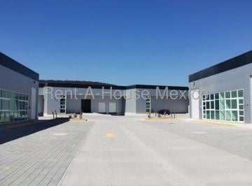 Nave industrial , Querétaro · Bodega con Oficina, Sobre Libramiento Norponiente Qro. Dentro de Parque Industrial, con Seguridad