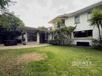 Casa de 3 habitaciones, Miguel Hidalgo · Casa Remodelada con Jardín en Bosque de Las Lomas