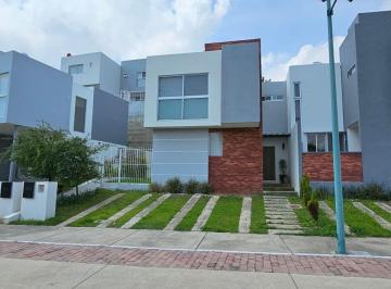 Casa en condominio de 3 habitaciones, Zapopan · Casa en Renta en Colinas de San Isidro