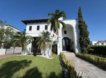 Casa de 3 habitaciones, Altamira · Casa en Venta