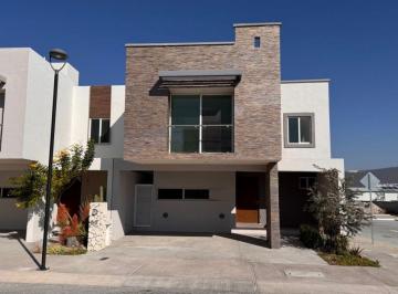 Casa de 3 habitaciones, Querétaro · La Vista Residencial Queretaro Preciosa Casa en Venta Precio Negociable