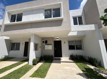 Casa · 108m² · 3 Recámaras · 2 Estacionamientos · Casa en Venta Jardin Real