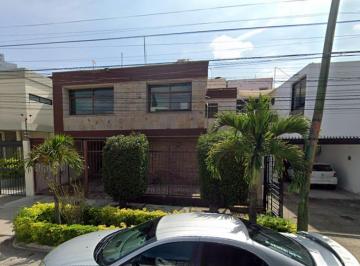 Casa de 4 habitaciones, Guadalajara · Casa en Venta en Chapalita ¡Invierte en Una Propiedad de Recuperaciòn Hipotecaria!