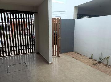 Casa · 2 Recámaras · 2 Estacionamientos · Bonita Casa en Fracc Montecarlo. Norte de Merida
