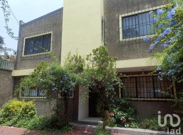 Casa · 140m² · 4 Recámaras · 3 Estacionamientos · Casa Habitacion en Av Revolucion Mz2 Lt11col. Tepalcates Iztapalapa Cp09210 Cdmx