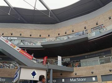 2b6052c7ed4e447394e8db9e14cd0b9c283516077fea47fbf8541f946f70860a · Local Comercial en Paseo La Fe