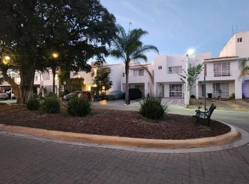 Casa de 3 habitaciones, León · Casa en Venta en Privada Cienega (Los Carcamos)