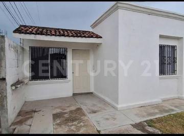 Casa · 65m² · 3 Recámaras · 1 Estacionamiento · Casa en Venta en Granjas Banthí, Sjr, Querétaro.
