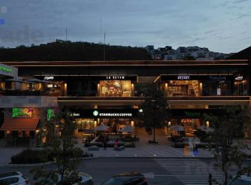 Local comercial · 100m² · Local en Plaza La Aurora Valle Oriente
