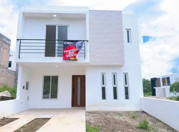Casa · 164m² · 3 Recámaras · Casa en Venta
