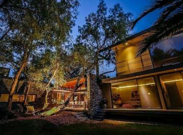 Casa de 5 habitaciones, Querétaro · Residencia Amplia, Diseño Unico en El Fracc. Villas del Meson, Juriquilla Queretaro