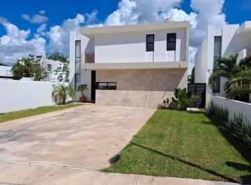 bfcc8f315a51111c9a51f6e3e7c680a257c589eb33961b49aece02f224badcf0 · Casa en Esquina en Venta en Residencial Dzitya