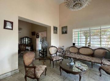 1f03463932816e30f0f9facfdaf5495bcefa132427c1dde6d8a71965d98cb1df · Casona en Venta en García Ginerés con Terreno de 894 m² – Ideal Para Restaurar