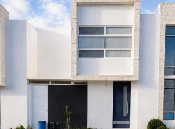 Casa en condominio · 142m² · 3 Recámaras · 2 Estacionamientos · Casa en Venta en Bosque Sereno/reserva Couvet/poniente Aguascalientes/3 Recámara
