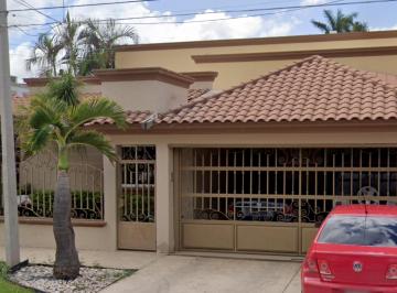 Casa de 3 habitaciones, Ahome · Casa en Venta en Fraccionamiento Las Fuentes, Ahome, Sinaloa!
