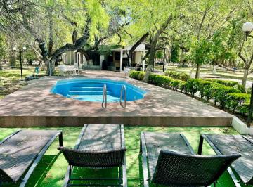 Quinta de 3 habitaciones, Santa Catarina · Quinta en Venta en La Huasteca, Los Nogales