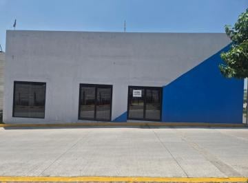 Local comercial · 100m² · Local en Juriquilla Taller Motos Autos Refacciones
