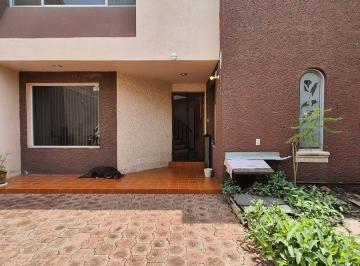 Casa de 3 habitaciones, Querétaro · Casa Amueblada en Renta en Calesa Querétaro