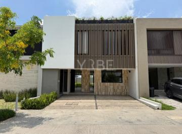 Casa de 3 habitaciones, Zapopan · Casa en Venta Valeira Habitat | Solares