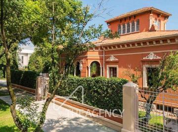 927bcbfa8551087b68242c9237474d4871628f50ba41fd0f1971a1146241485d · Casa en Venta Lomas de Chapultepec