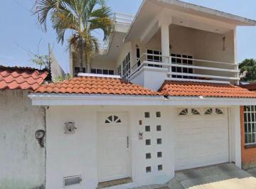 Casa de 3 habitaciones, Tapachula · Increible Propiedad de Dos Plantas Ubicada en de Vicente Suarez 8 Cordova y Ordoñez, Chiapas