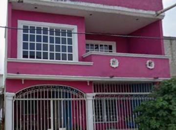 Casa de 3 habitaciones, Centro · Casa en Venta!