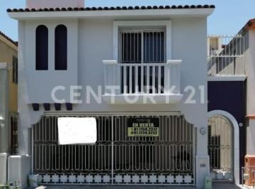 Casa · 220m² · 3 Recámaras · 2 Estacionamientos · Casa en Venta | Cerradas de Anáhuac | Escobedo N. L.