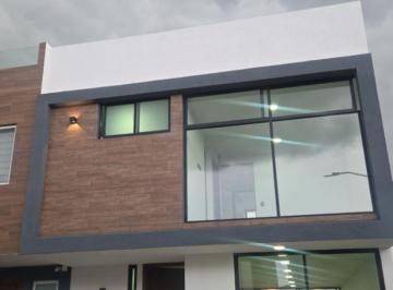 Casa en condominio de 3 habitaciones, Coronango · Casa en Venta en Esquina Cuautlancingo, Puebla