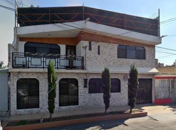 Casa de 4 habitaciones, Gustavo A. Madero · Casa en Venta San Juan de Aragon II Secc ¡Invierte en Una Propiedad de Recuperaciòn Hipotecaria!
