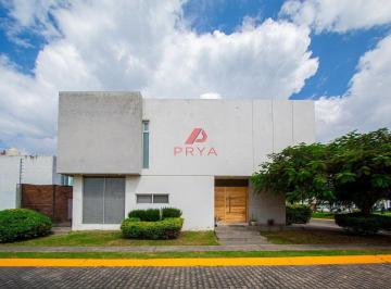 028efc18253e8c2c7dc57e1adb59a91999825569751eead724f4f154d6ca1450 · Casa en Venta en Coto Bastión, Casa Fuerte, Tlajomulco