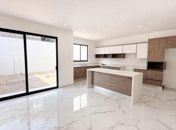 Casa de 3 habitaciones, Monterrey · Casa Nueva en Vistahermosa Ideal Para Habitar o Como Inversión