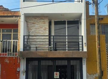 Casa de 3 habitaciones, Guadalajara · Casa en Venta en Venta en Lomas de Polanco Remodelada de 3 Pisos