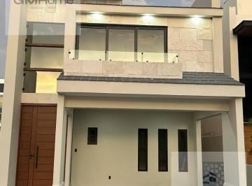 Casa · 4 Recámaras · 2 Estacionamientos · Casa en Venta en El Delfín Residencial