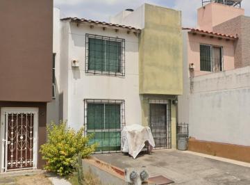 Casa de 3 habitaciones, Morelia · Venta Casa Loma de La Rosa, Loma Larga, Morelia, Michoacán G m (A S F)