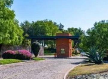 Terreno / Lote , Corregidora · Vendo Terreno en Club Privado Balvanera