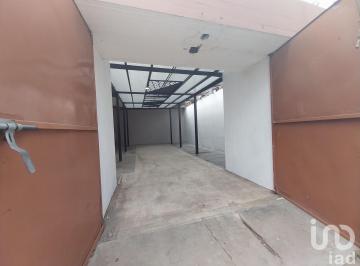 Local comercial · 95m² · 2 Recámaras · 2 Estacionamientos · Local Comercial con Cochera en Renta en Blvd Vasconcelos a Una Cuadra de La Rotonda de La Libelula