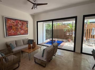 Casa · 230m² · 4 Recámaras · 2 Estacionamientos · 4 Recamaras Ciudad Mayakoba, Playa del Carmen
