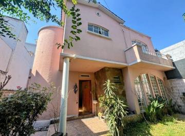 Casa · 267m² · 3 Recámaras · 3 Estacionamientos · Casa Sola en Venta, Colonia del Valle Sur, Cdmx.