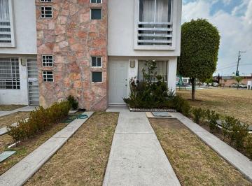 Casa de 3 habitaciones, Cuautlancingo · Casa en Renta en Sorrento Residencial, Cuautlancingo. 3 Rec. 3 Baños.