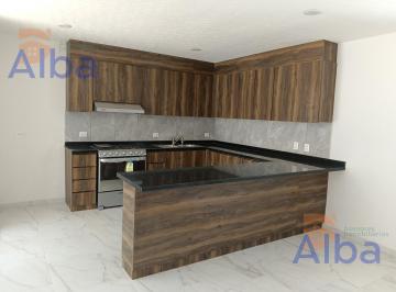Casa · 198m² · 3 Recámaras · 2 Estacionamientos · Casa en Renta Al Norte Ne La Perla Norte