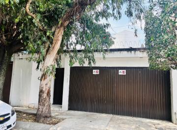 Casa uso de suelo de 4 habitaciones, Zapopan · Casa en Paseos del Sol, Renta Comercial