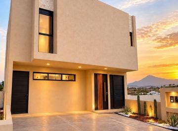 Casa de 3 habitaciones, Querétaro · Casa Nueva en San Isidro Juriquilla con Jardin y 3 Recámaras