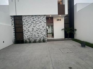 Casa de 3 habitaciones, Colima · Casa Lya en Venta Residencial Romanza3 Recámaras - 3 Baños - 2 Autos - Acabados Premium en Colima
