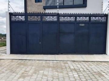 Casa · 190m² · 4 Recámaras · 2 Estacionamientos · Casa en Venta - (4)