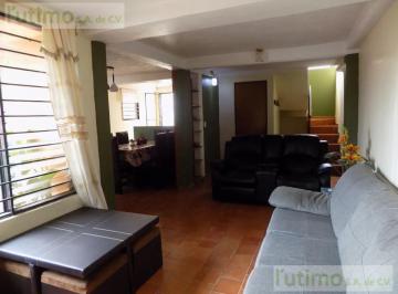 Casa · 116m² · 3 Recámaras · 1 Estacionamiento · Casa en Renta en Civac