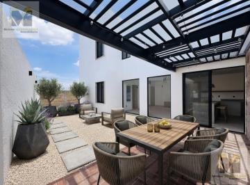 Casa · 200m² · 3 Recámaras · Casa en Renta en Colinas de Juriquilla